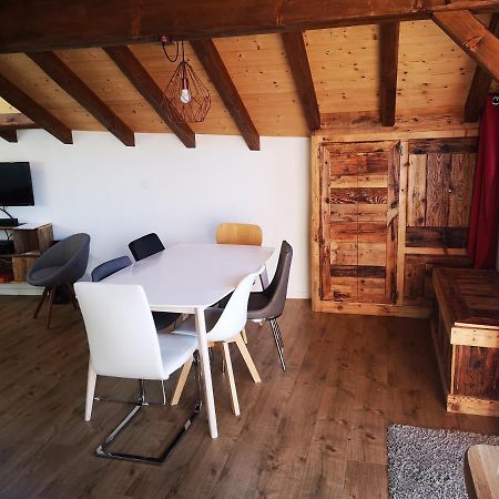 Petit Chalet Vieux Bois Bozel Luaran gambar