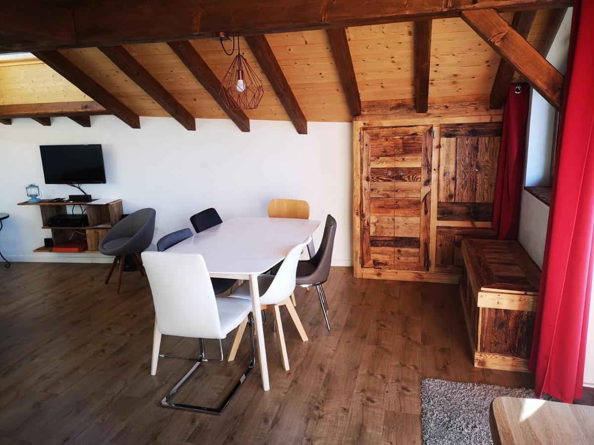 Petit Chalet Vieux Bois Bozel Luaran gambar